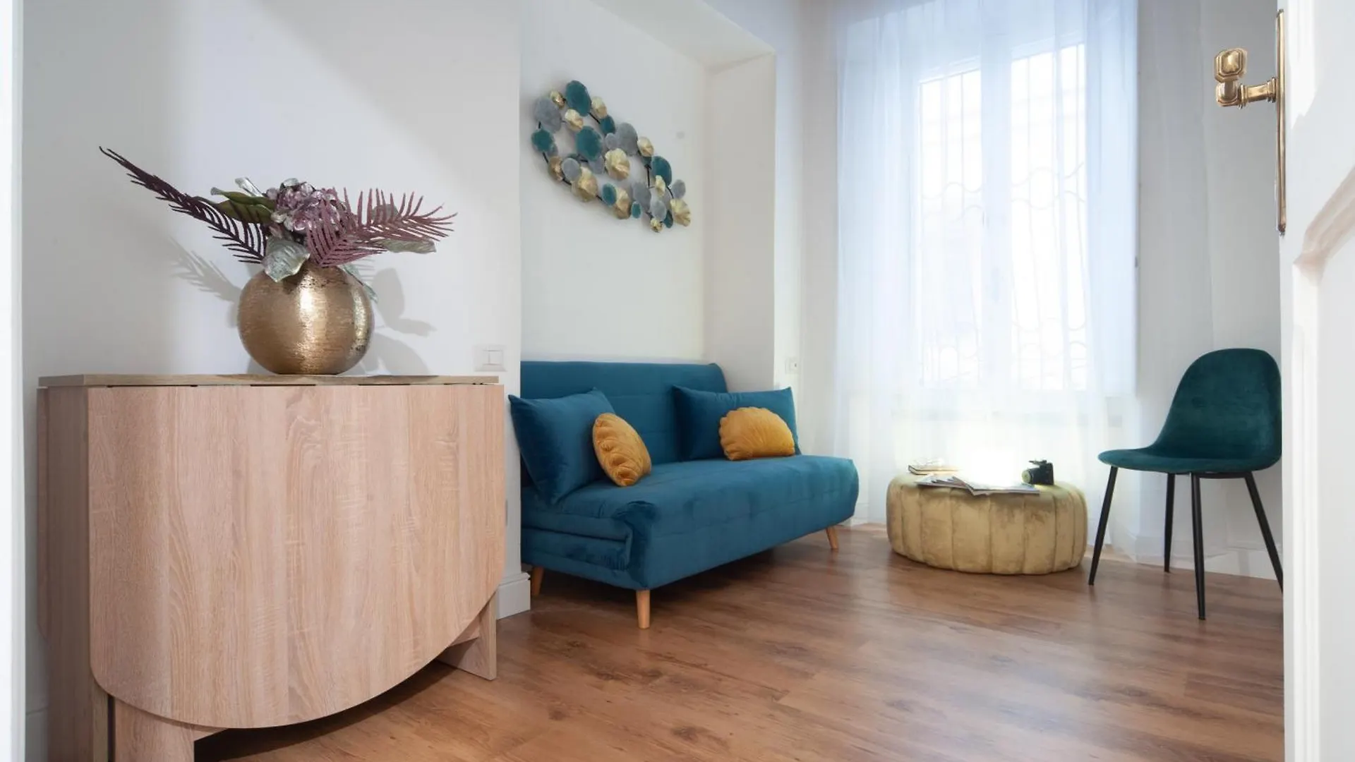 Apartment Pantheon Charming Accommodation Rome Italy